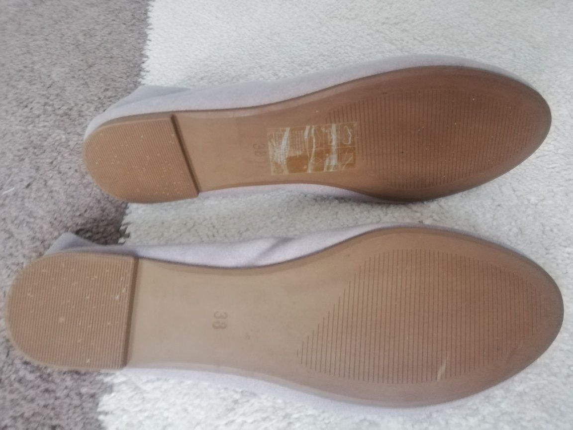 Нови дамски обувки  H&M