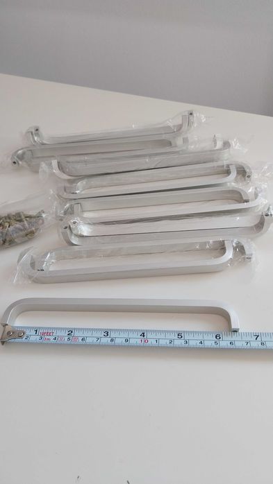 Manere mobilier din metal-15 bucati