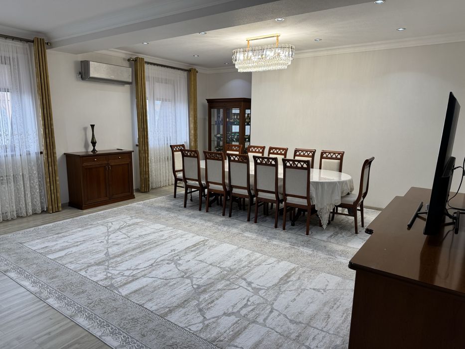 Шахристон метро олдида квартира сотилади. Амир Темур кочаси