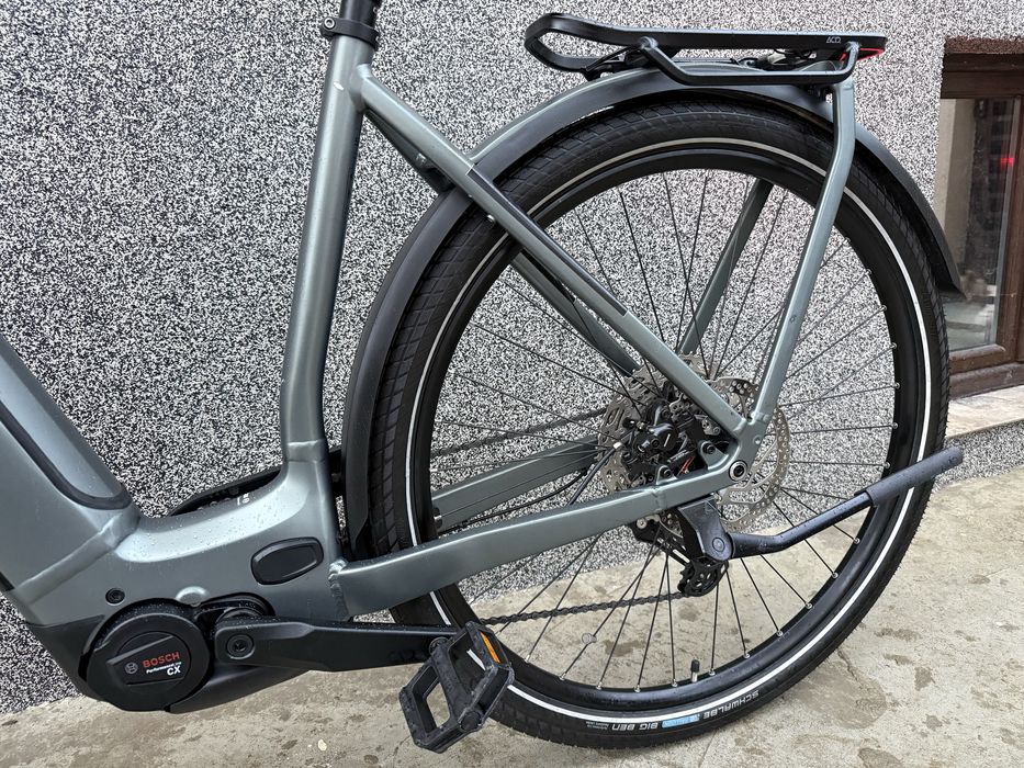 CUBE Kathmandu Hybrid Pro Bosch 750Wh E-Bike Shimano Deore 54см ТОП