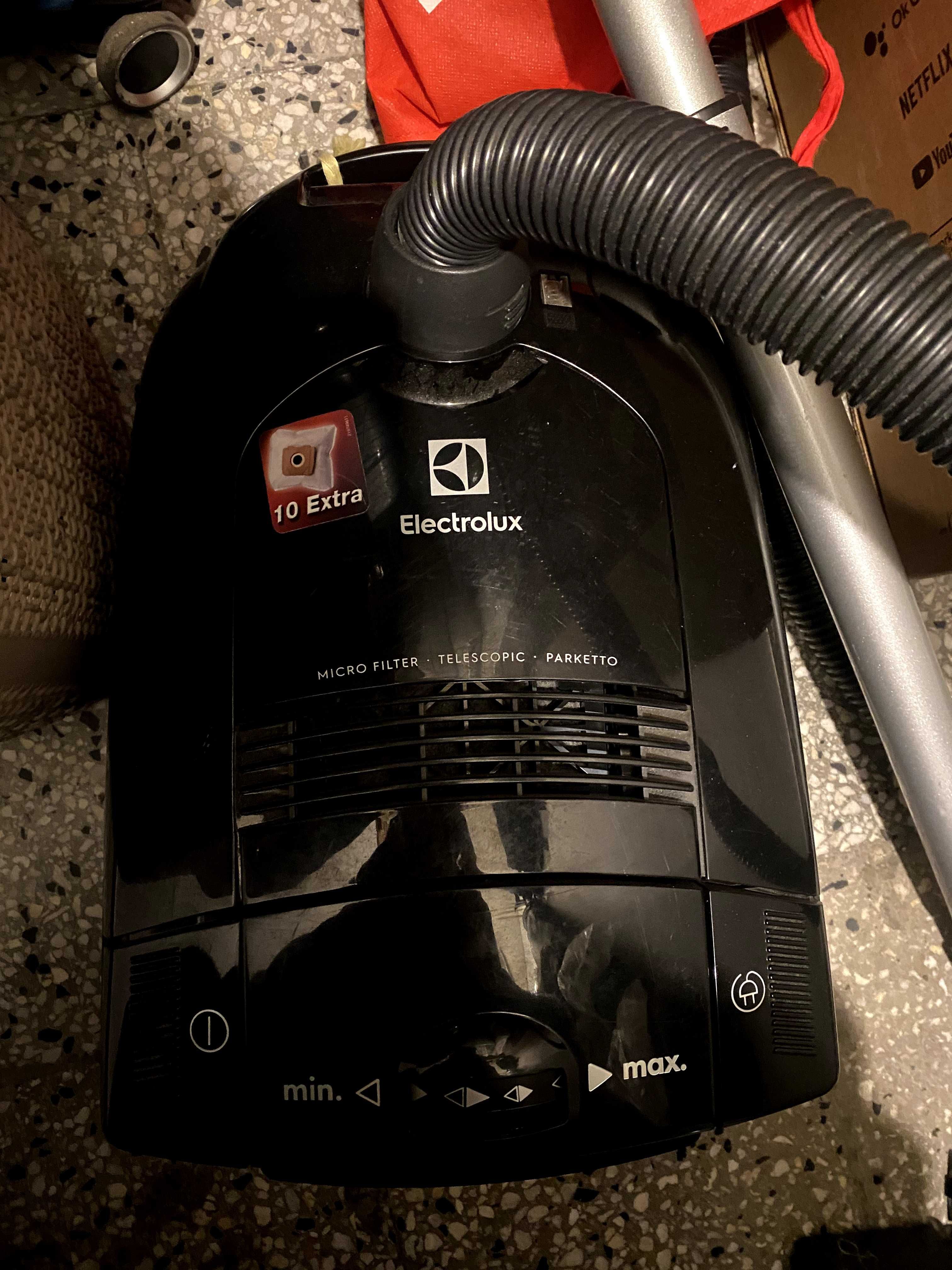 Прахосмукачка Electrolux ECE33EB | цената е по договаряне