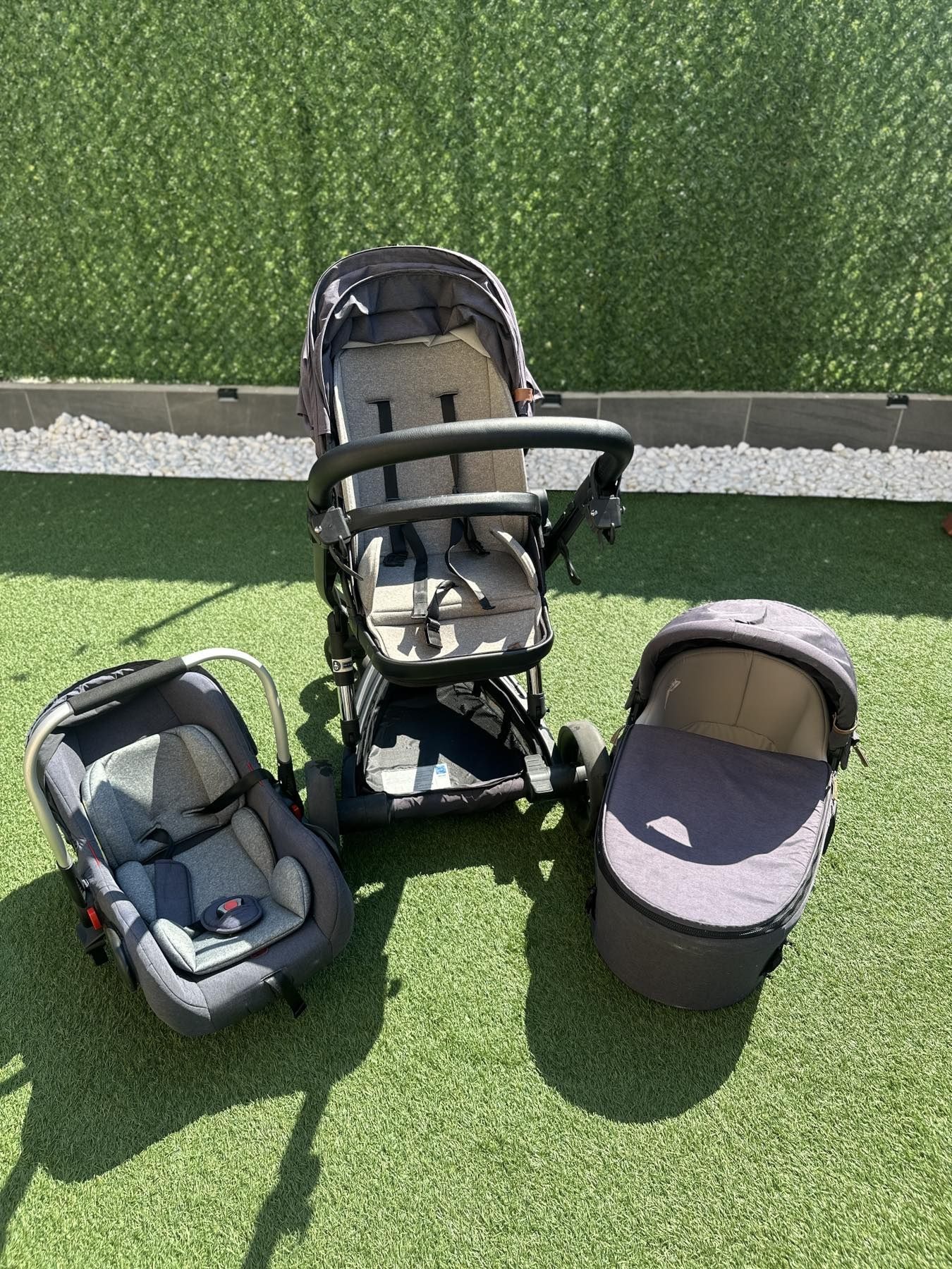 Бебешка количка 3 в 1 Chipolino Electra – кош, столче и седалка