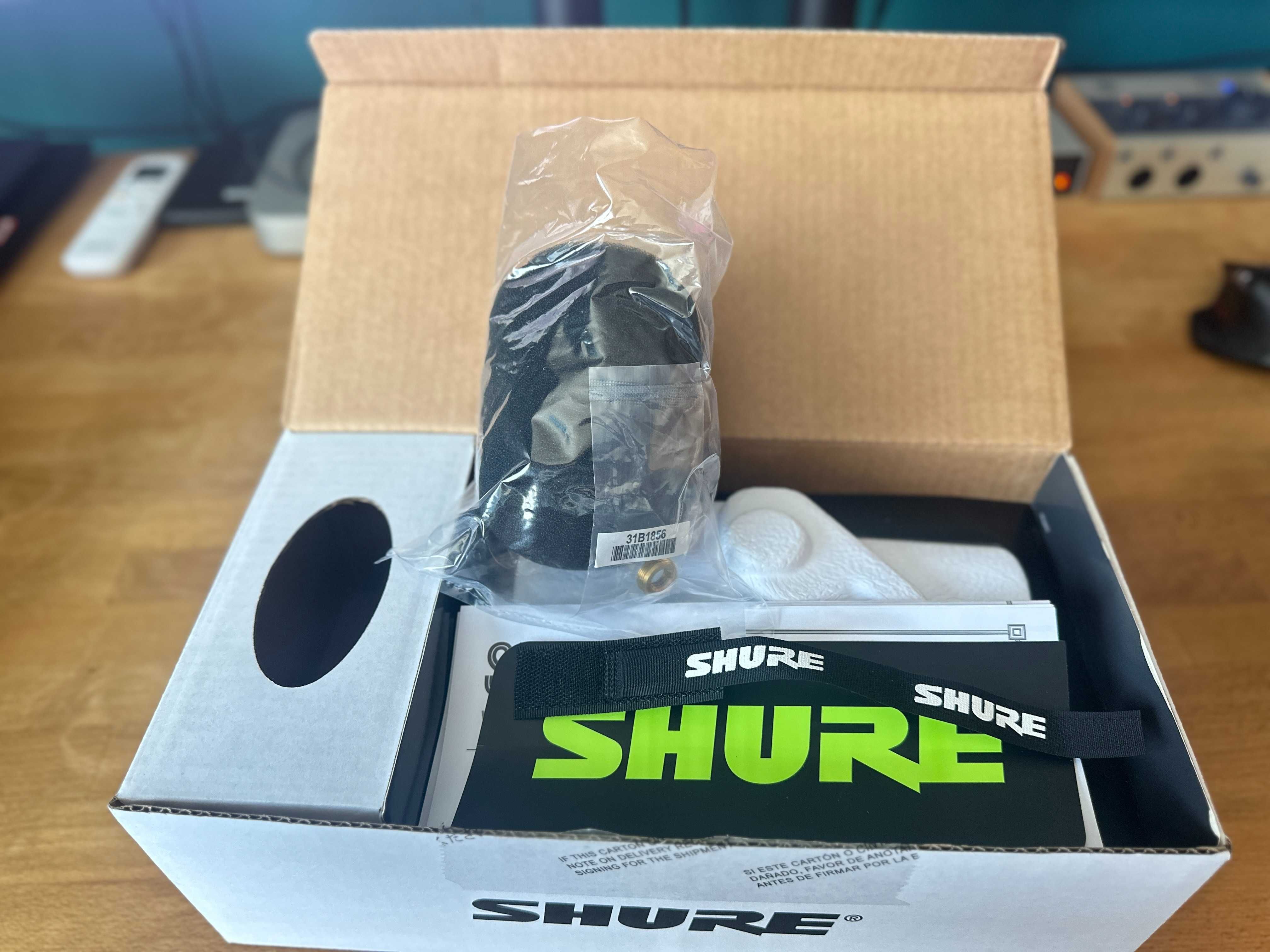 Продавам Микрофон SHURE SM7B