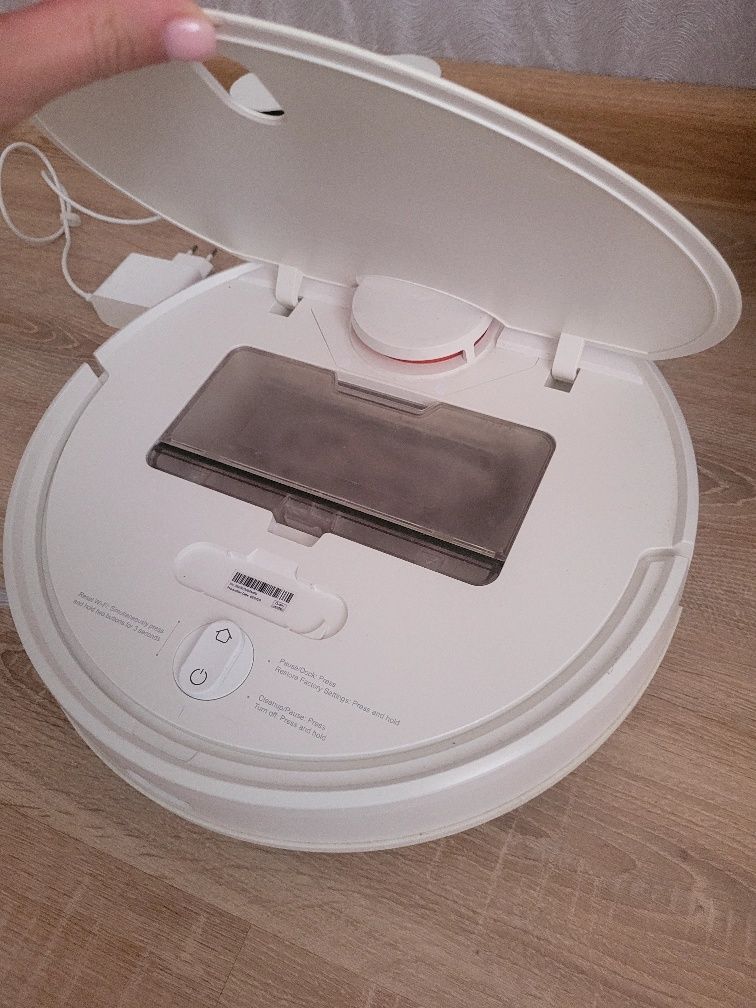 Робот-пылесос Xiaomi Mi Robot Vacuum-Mop 2 с функцией влажной уборки