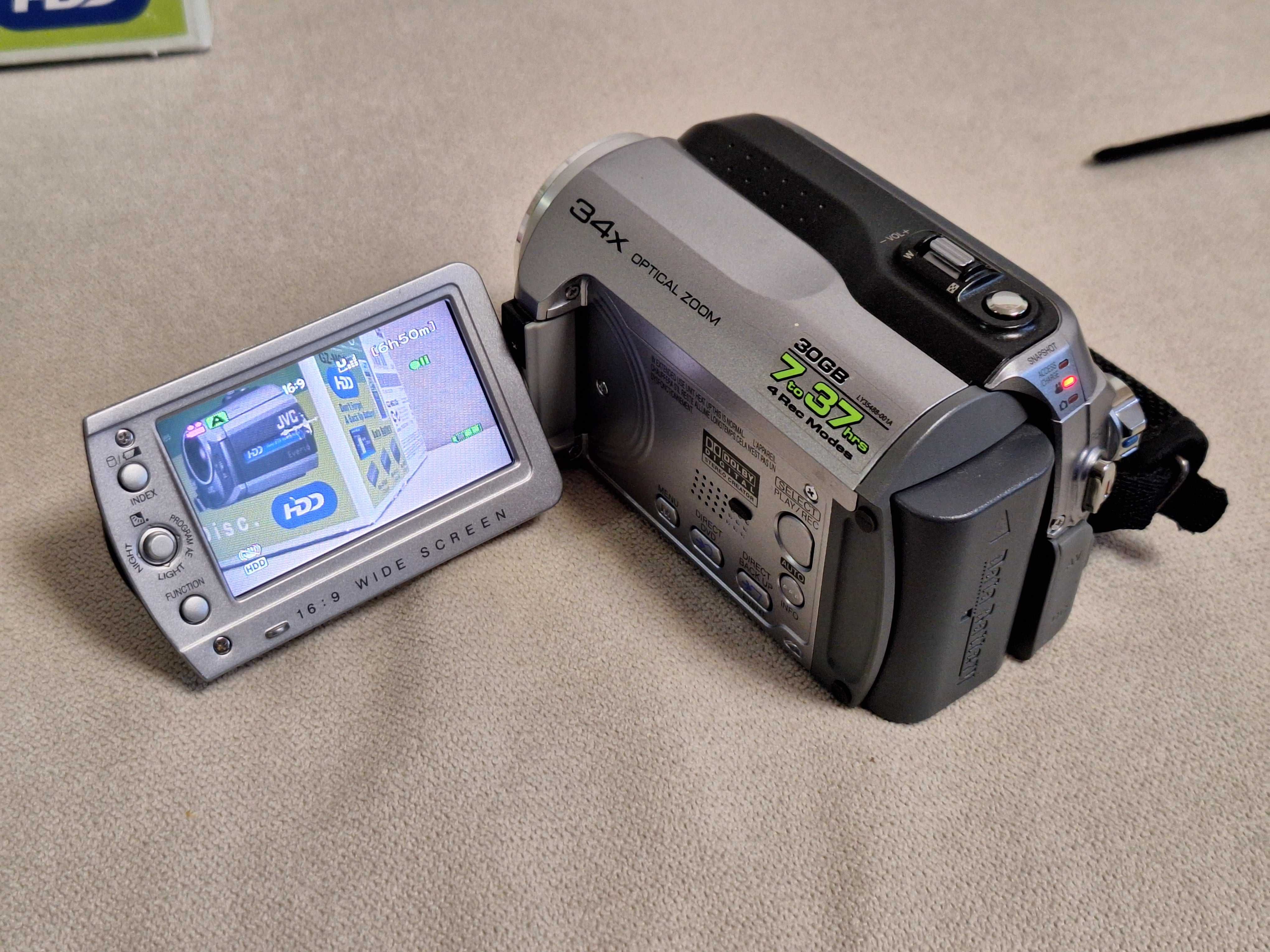 Продавам Видеокамера JVC Everio G GZ-MG135 Harddisk Camcorder