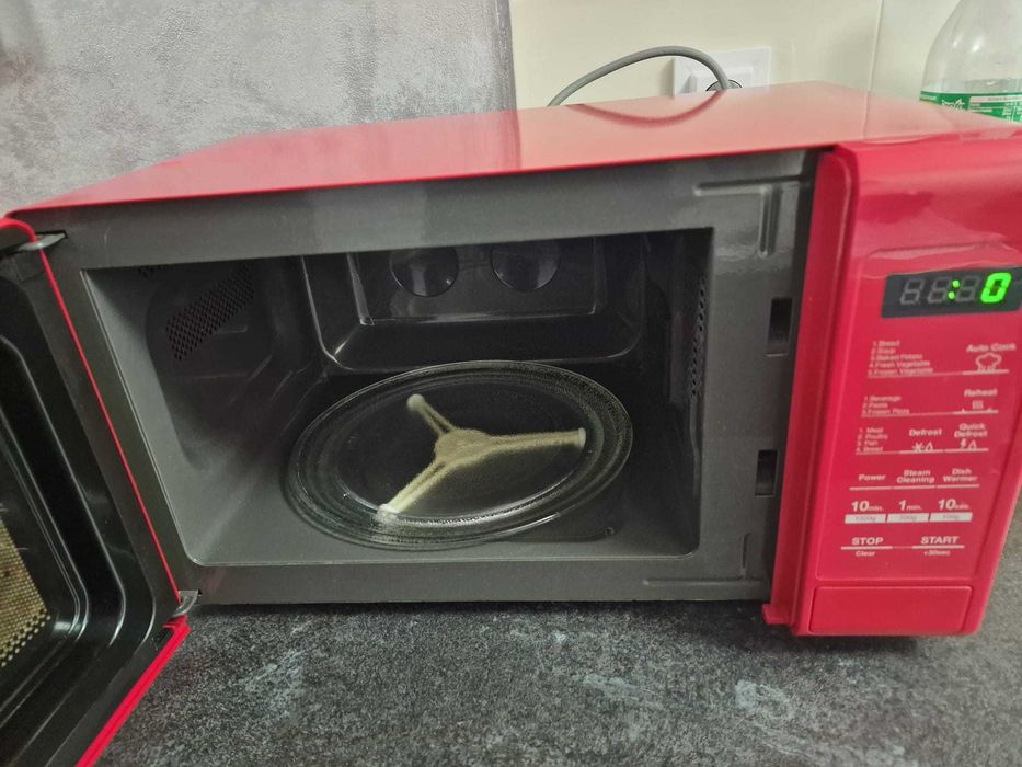Cuptor cu microunde Daewoo