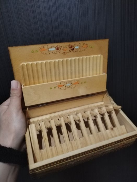 Старинна кутия за цигари-ръчна изработка