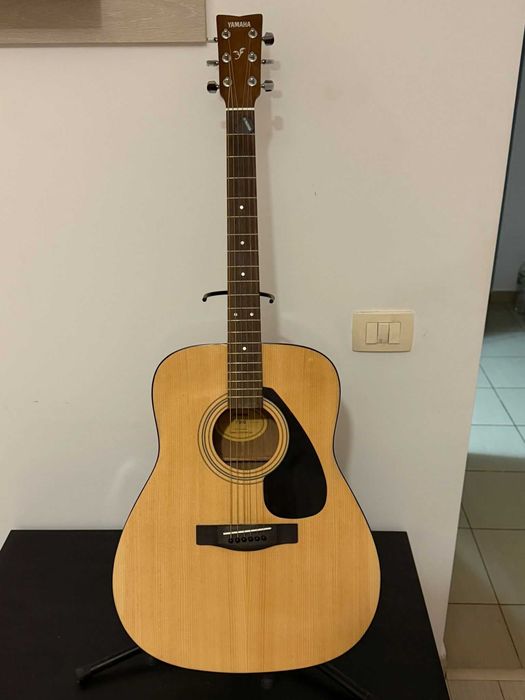 Chitara Yamaha F310 + Suport + Husa (Noua)