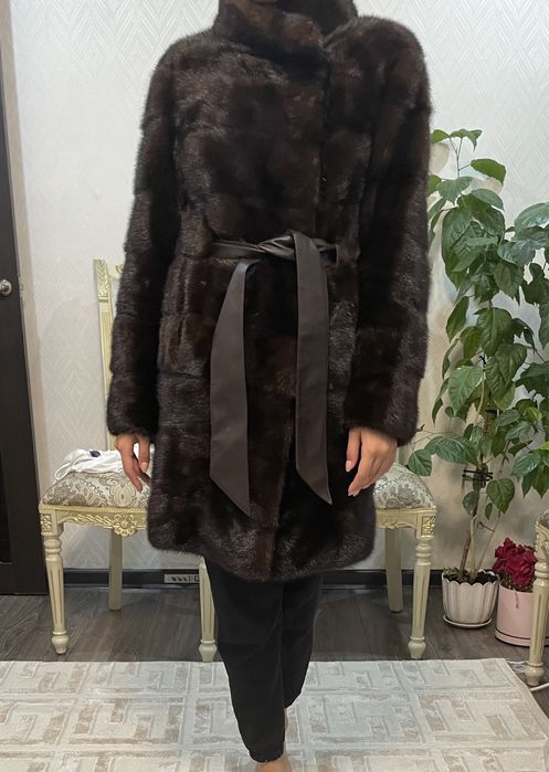 Продам норковую шубу