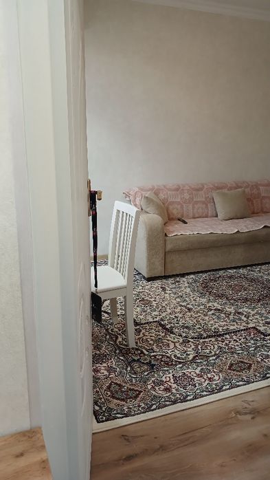 Чиланзар 3 Квартал. 2х комнатная.  Ремонт..Мебель + техника.