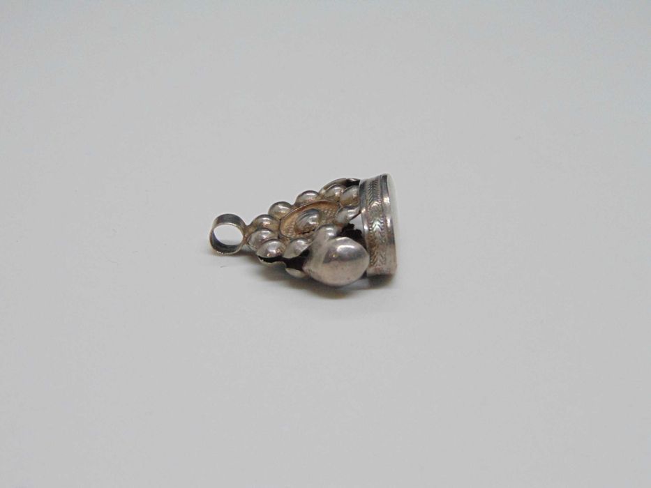 Deosebit pandantiv vechi din argimt