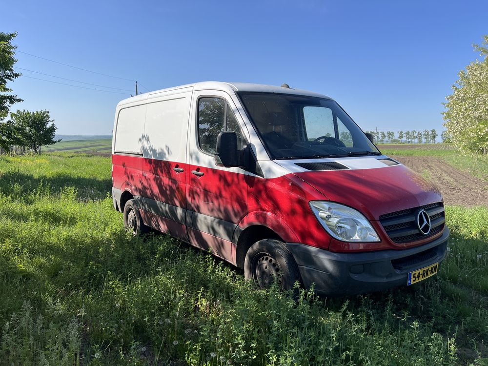 Mercedes Sprinter 2010 euro 5  210 manual fara clima scurt