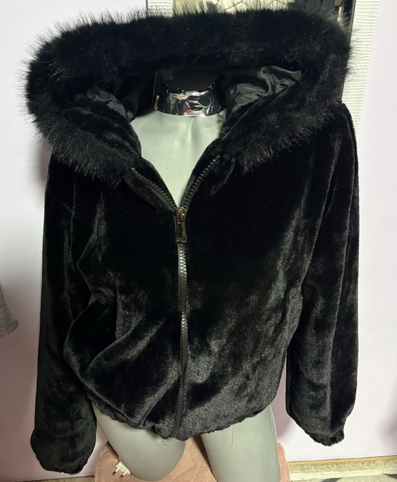 Blanita neagra superba