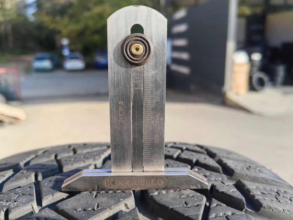 Зимни гуми Yokohama 225 40 R 19+255 35  R 19