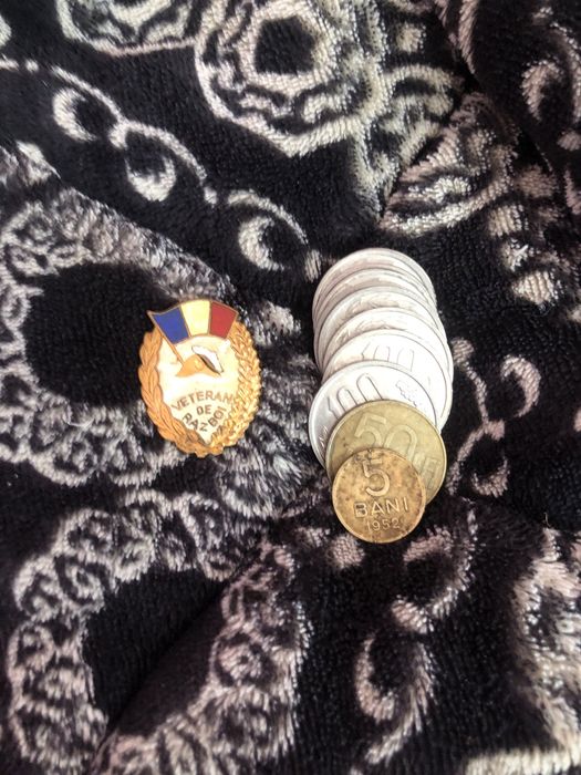 Vand urgent monezi vechi din mai mute tari