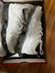 Nike Air Vapormax Plus marimea 43(US 9,5)