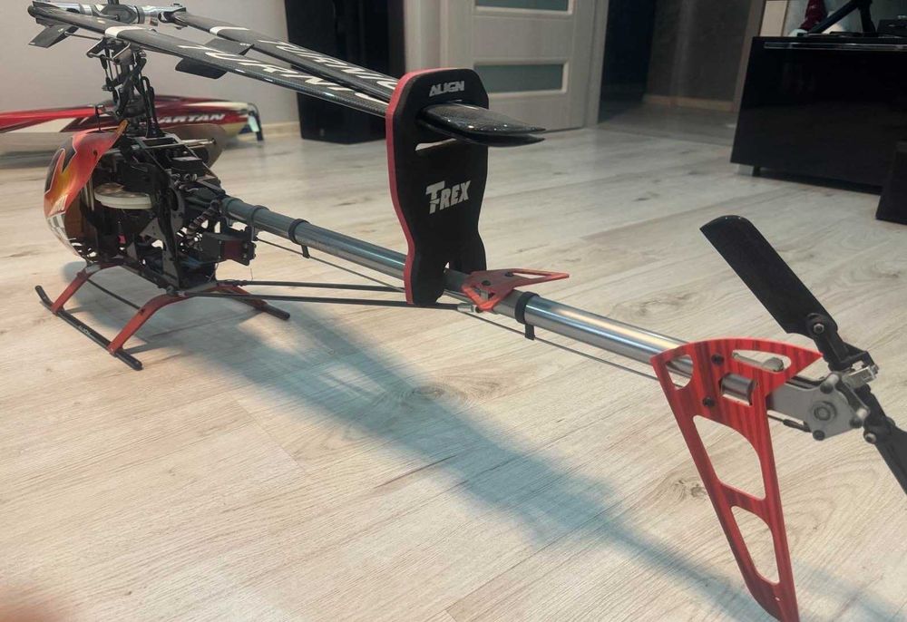 Радиоуправляем хеликоптер- нов