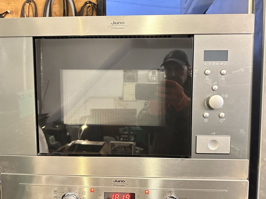 Микровълнова фурна за вграждане Електролукс/Elektrolux