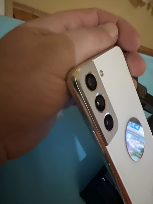 Самсунг S22 128gb цвят бял купуван е от виваком