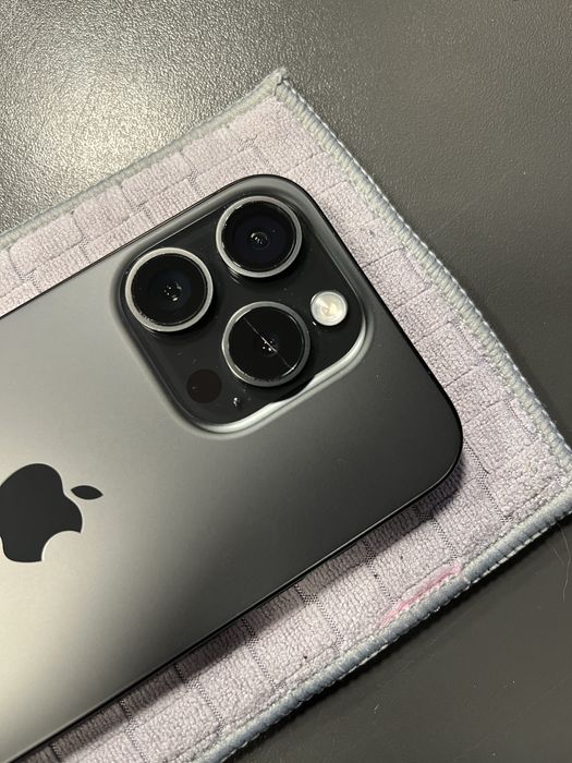 Apple Iphone 15 Pro 256GB - Black Titanium