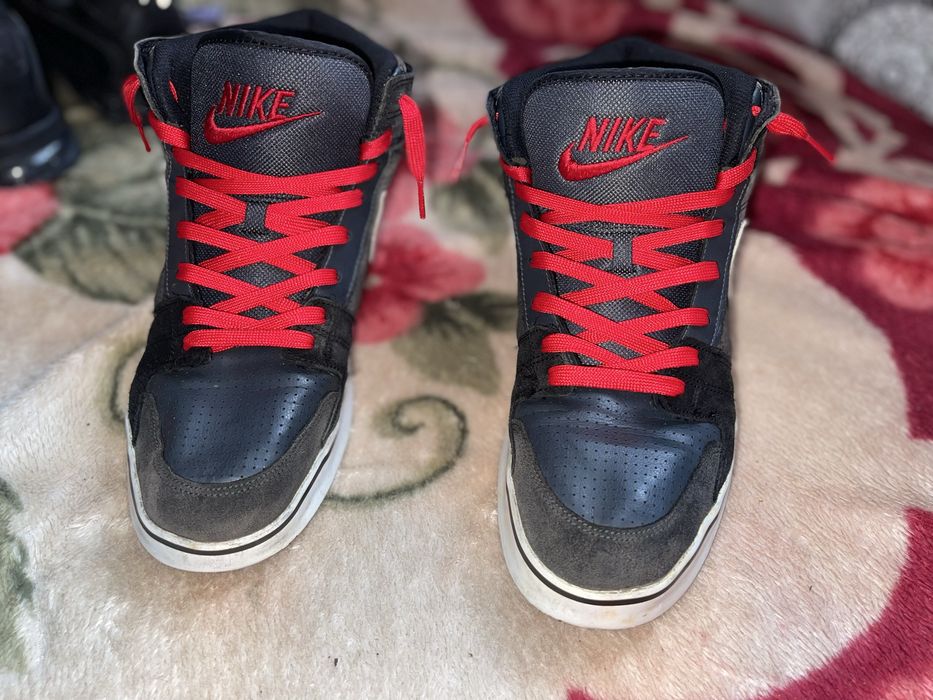 Nike . Made in Indonesia