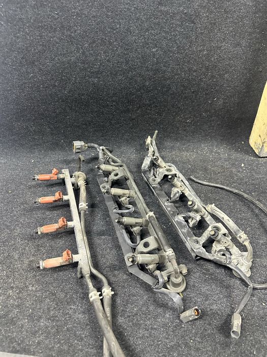 Форсунки Mazda 1.3l 1.5l 1.8l Familia 323 Eunos