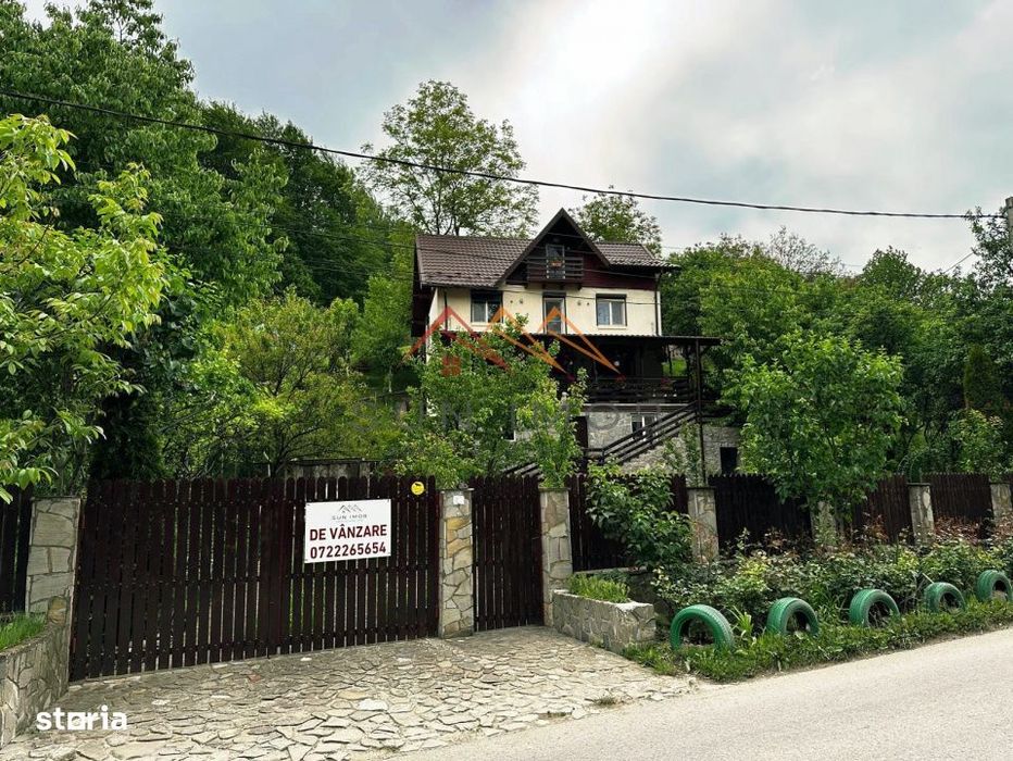 Casa de vacanta D+P+E+M, teren 559 m2, Lunca Mare, Prahova