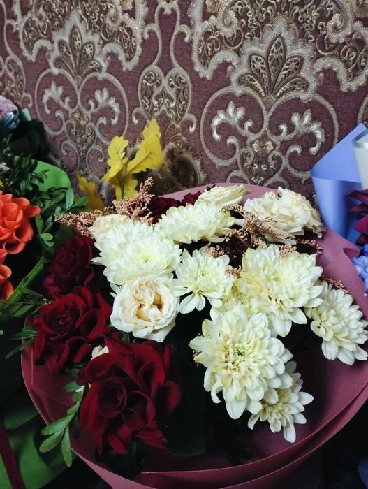 Продам свежий букет цветов 5000