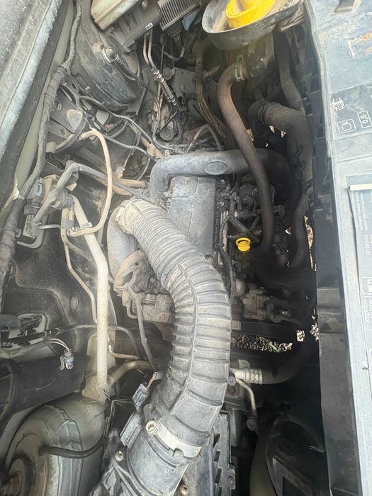 Dezmembrări Renault Master III (F62) - Motor 2.3 dCi