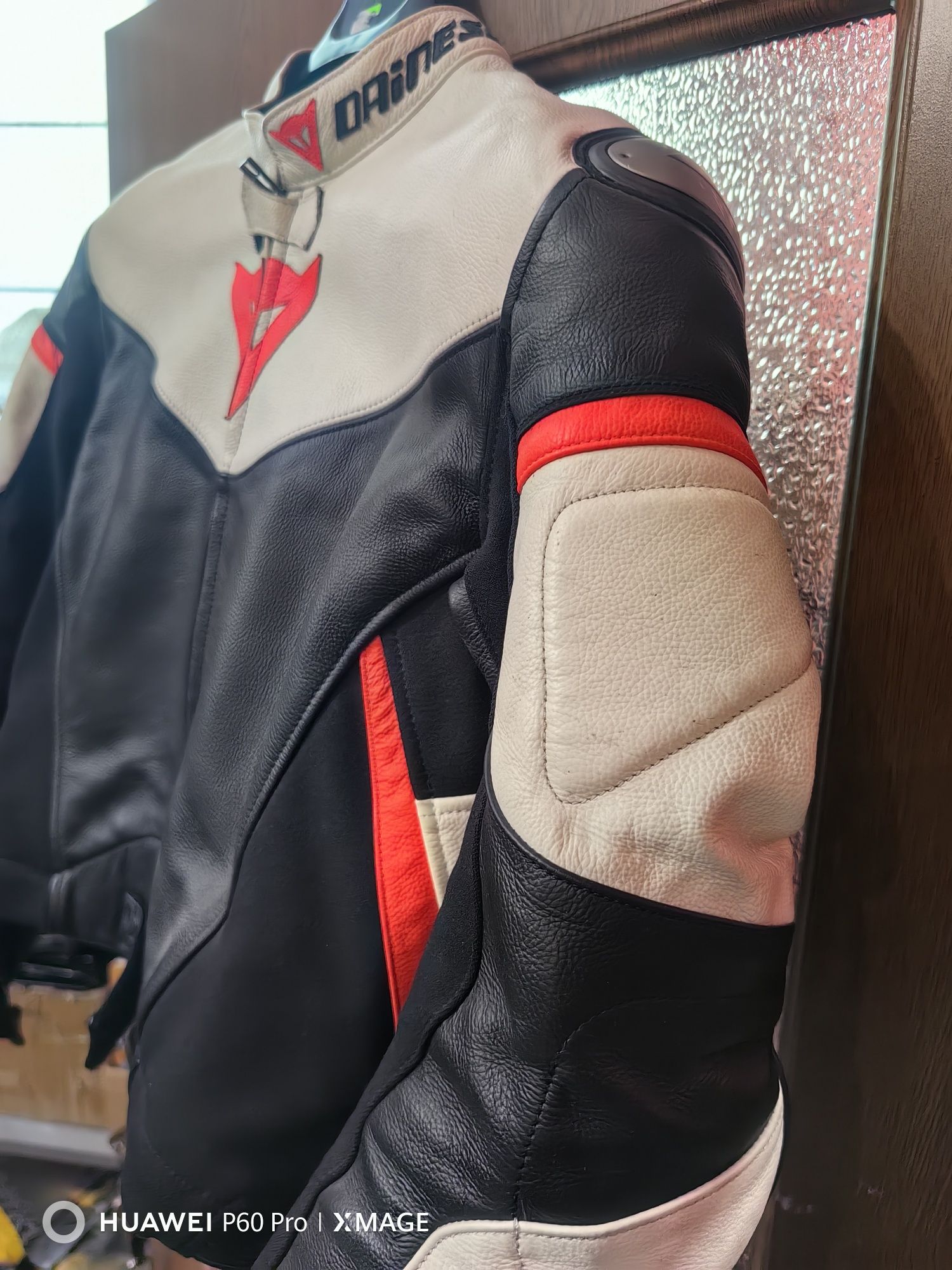 Яке Dainese Размер 48