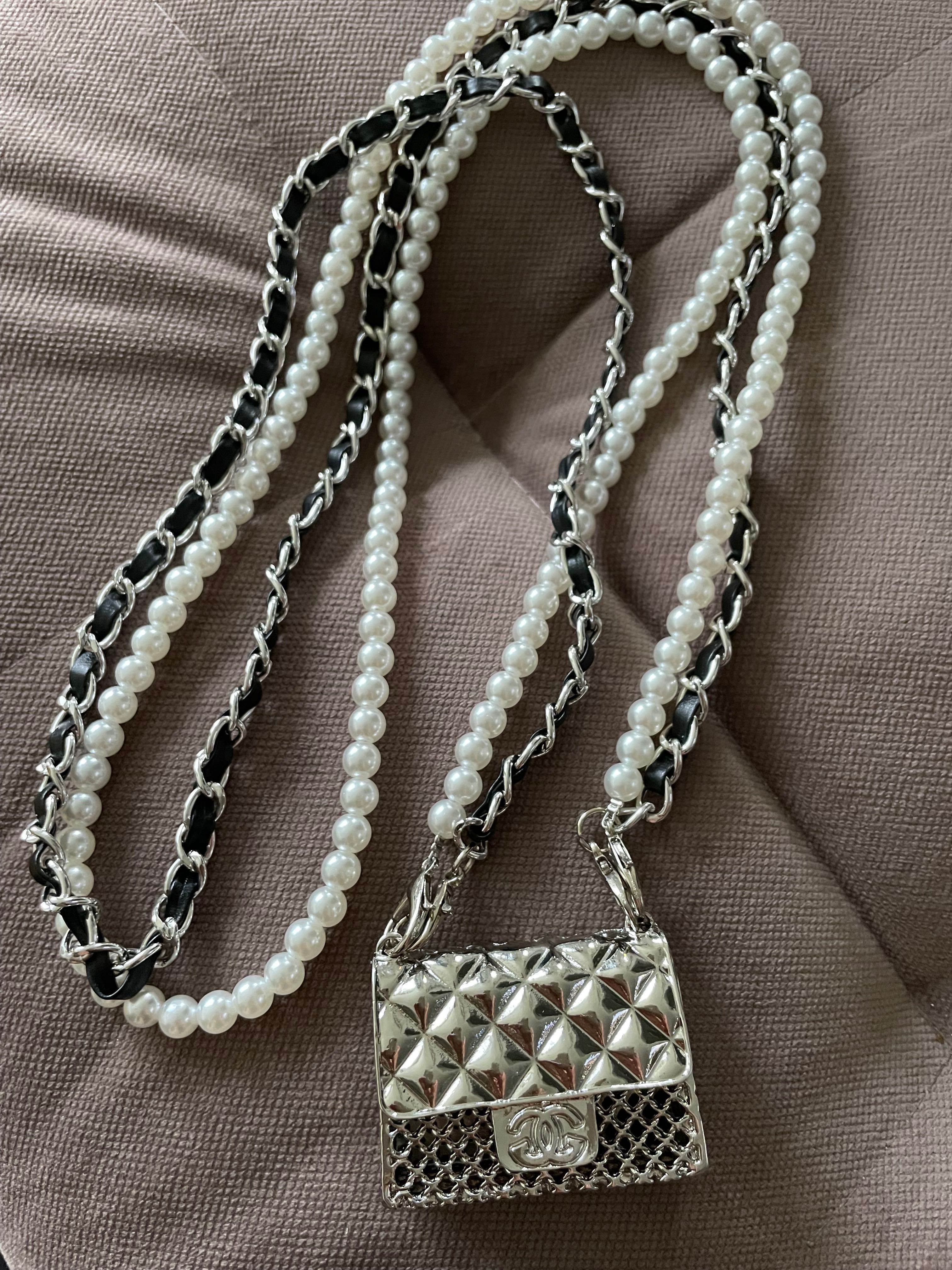 CHANEL мини чанта