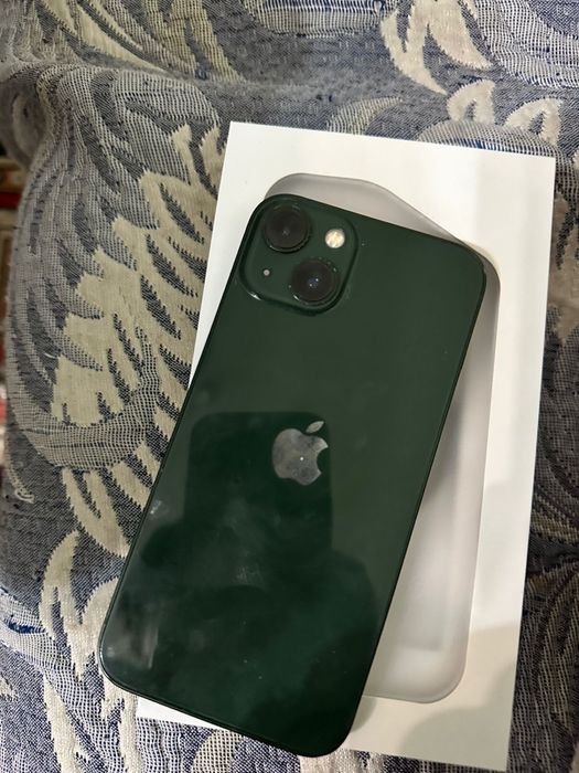 Айфон 13 с коробкой