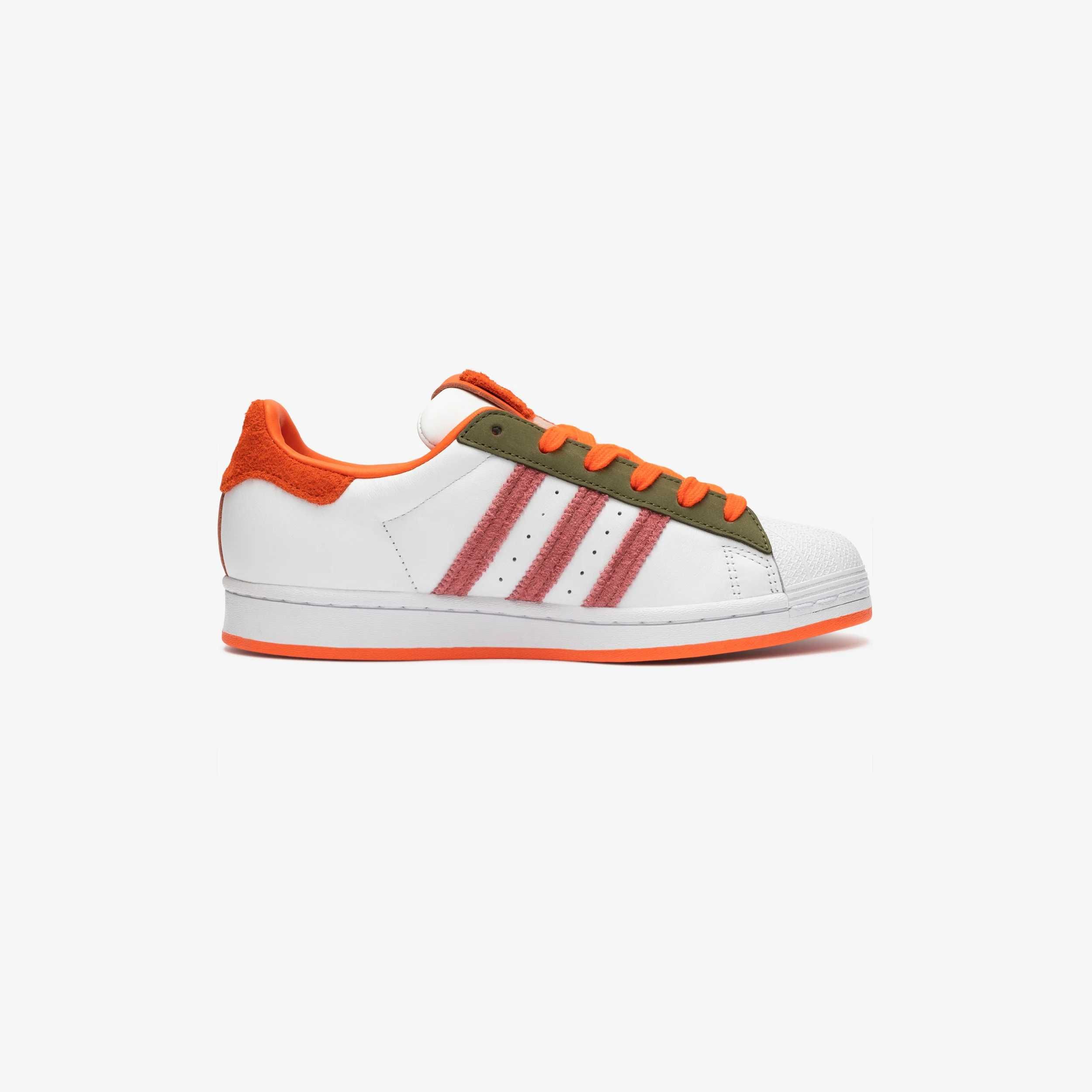 Оригинални  маратонки * ADIDAS SUPERSTAR  * EU40