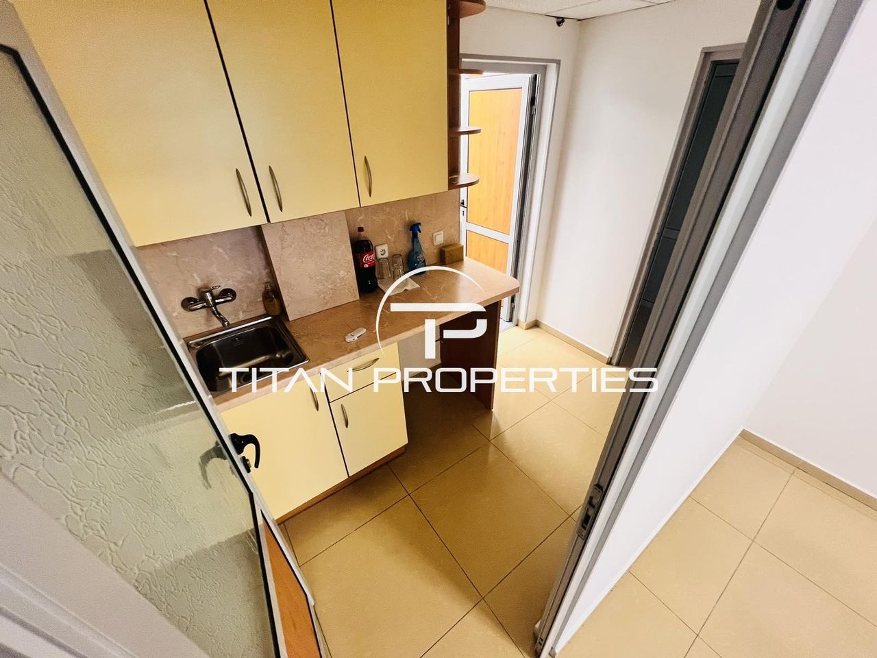 Дава се под наем Магазин в Бургас, Лазур - 116 кв.м за 816 € - Снимка #5