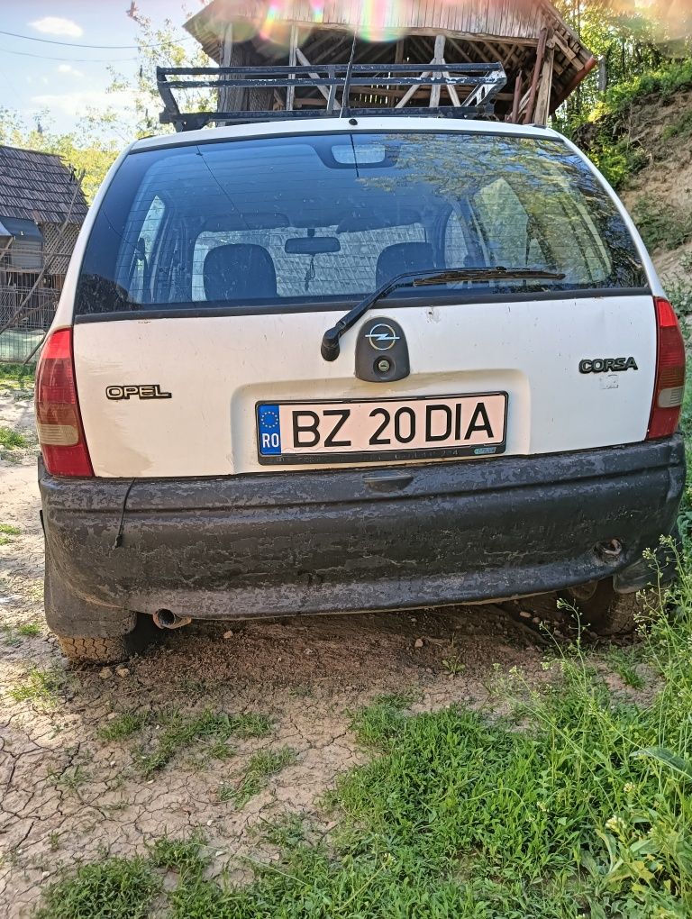 Vând Opel Corsa-B