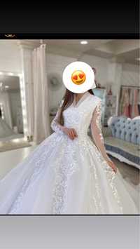 Продаются свадебный платья