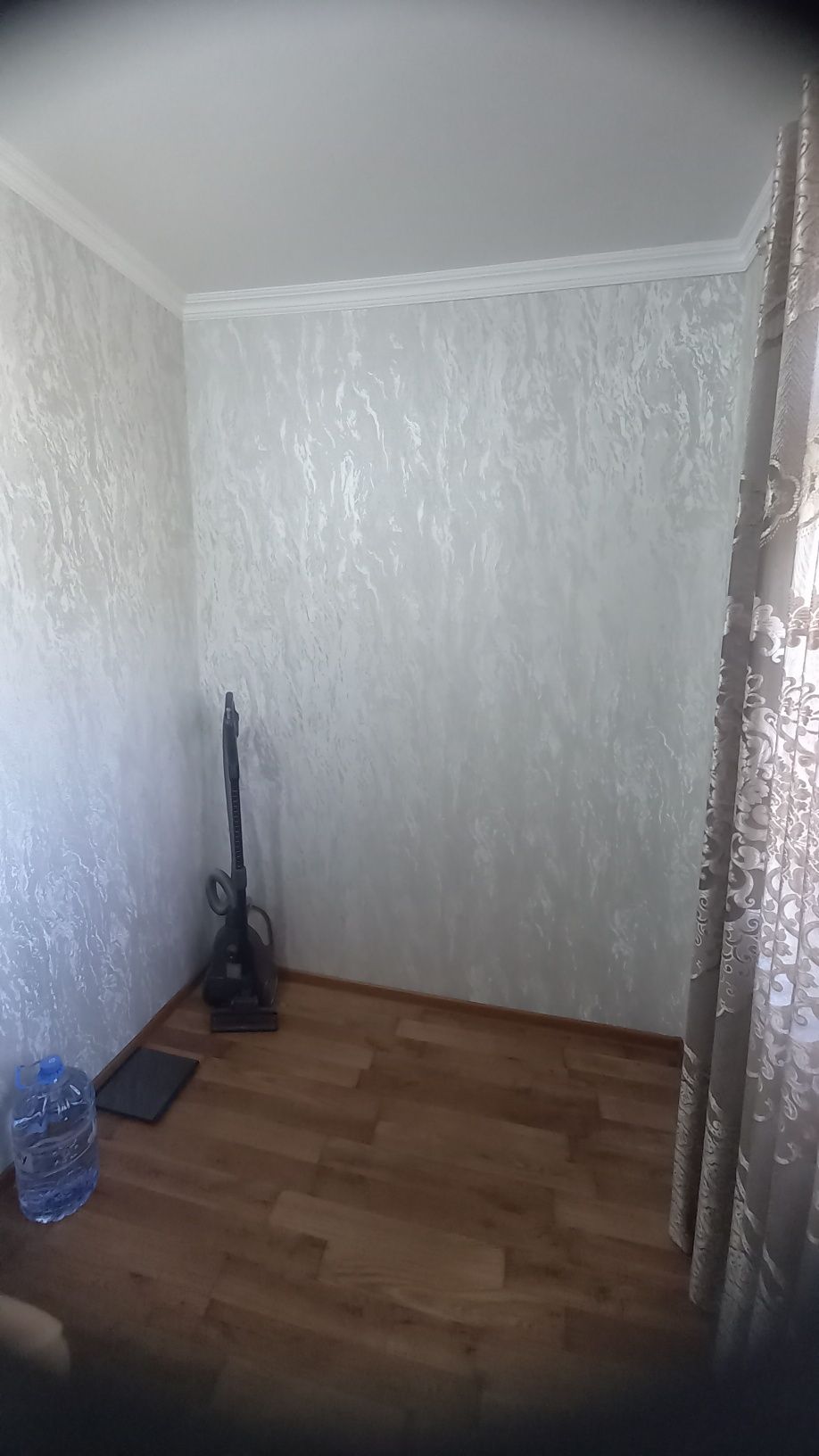 Kvartira sotiladi
