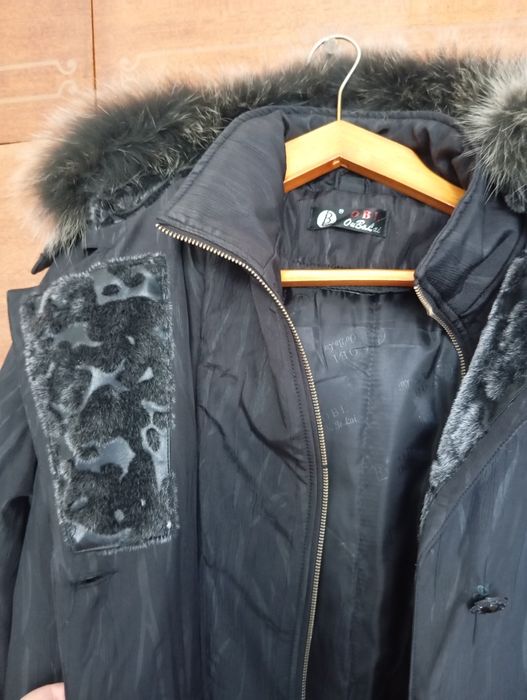 Полупальто со стеганной подкладкой. Чёрное с мехом