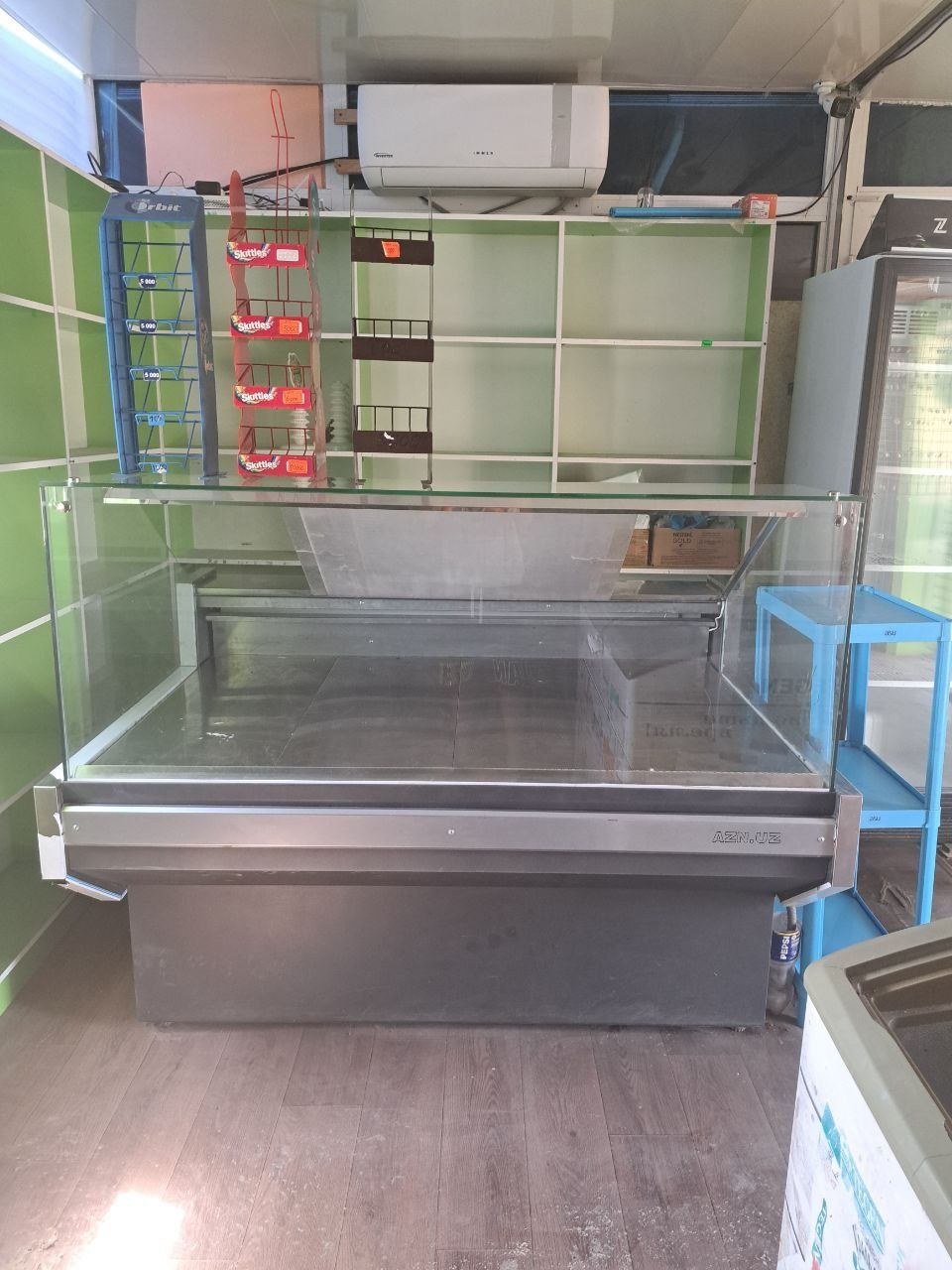 Muzlatgichlar sotiladi