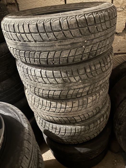 Покрышка 215/60/16 !