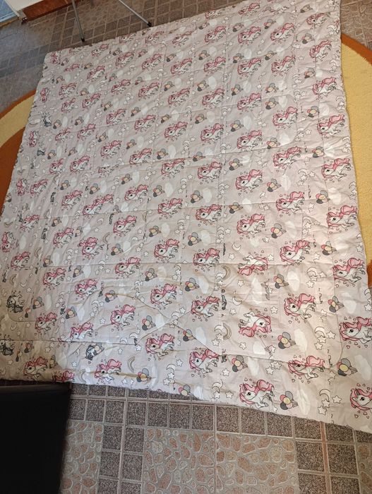 Vând pilota foarte puțin folosita