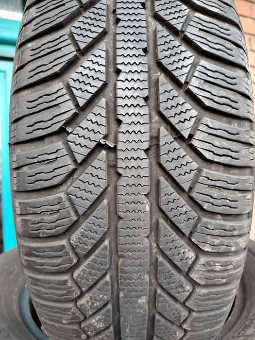 Продавам 4 бр. Зимни гуми 205/60/16 Semperit