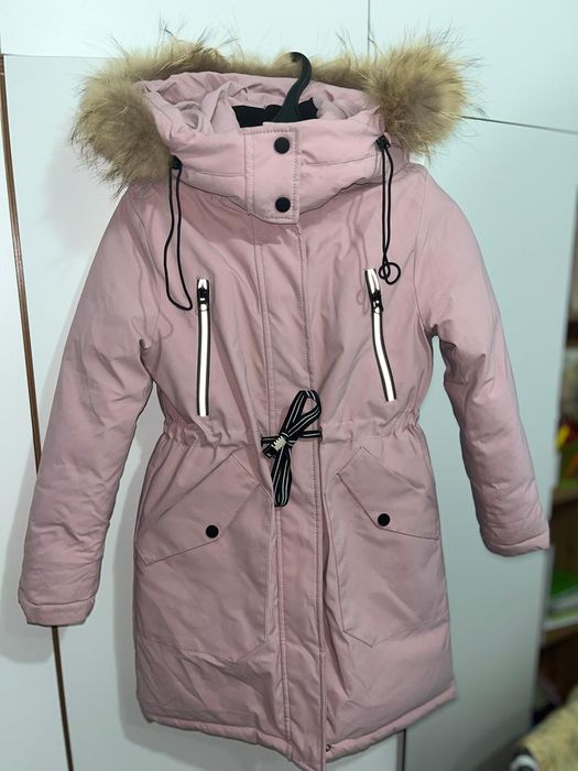 Продам зимнюю куртку на 116
