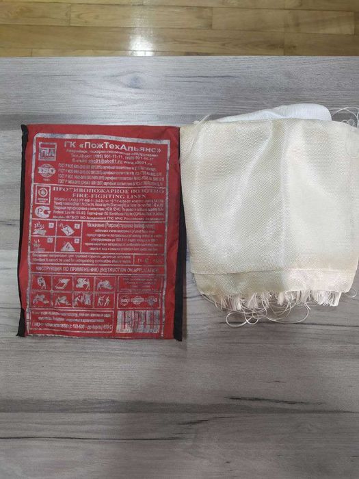 Противо пожарный полотнище