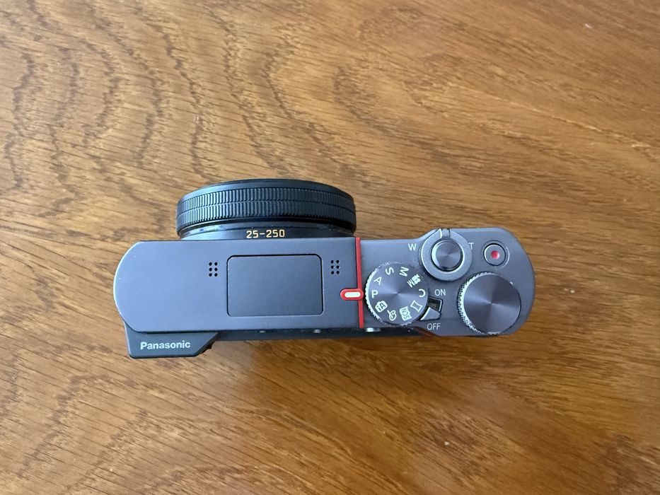 Panasonic TZ100, obiectiv Leica 25-250 f2.8