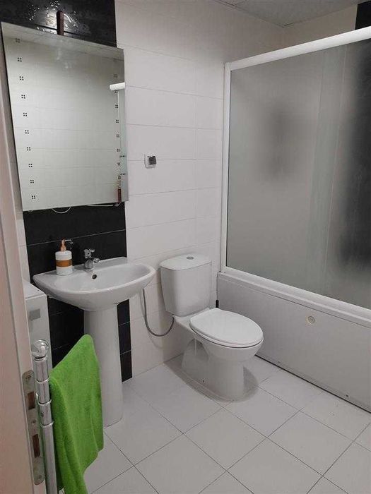 Дава се под наем Двустаен апартамент в Бургас, Лазур - 54 кв.м за 204 € - Снимка #4