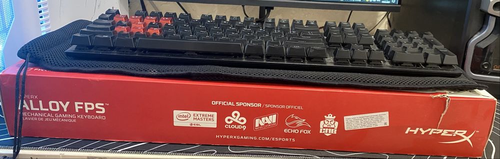 Клавиатура HyperX