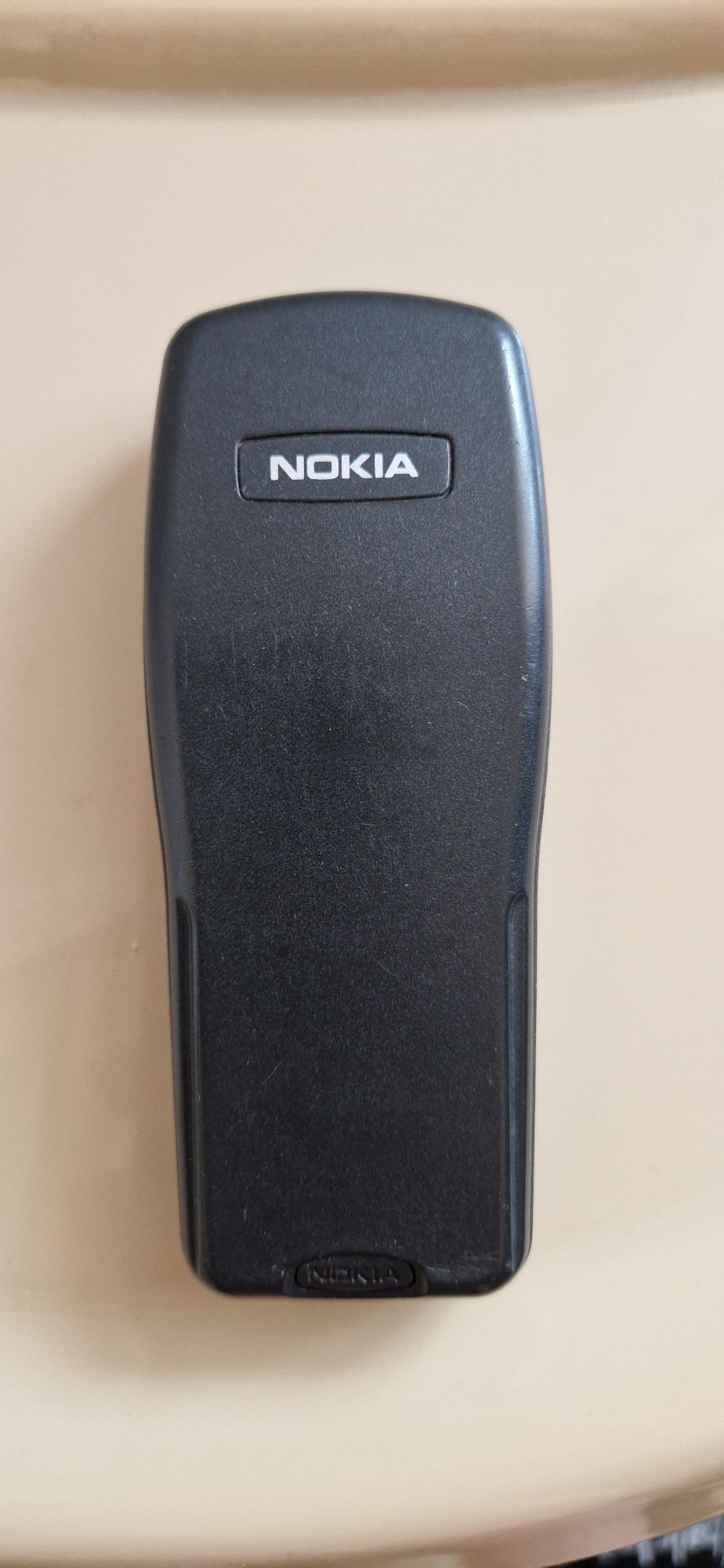 Nokia 3210 baterie slabă