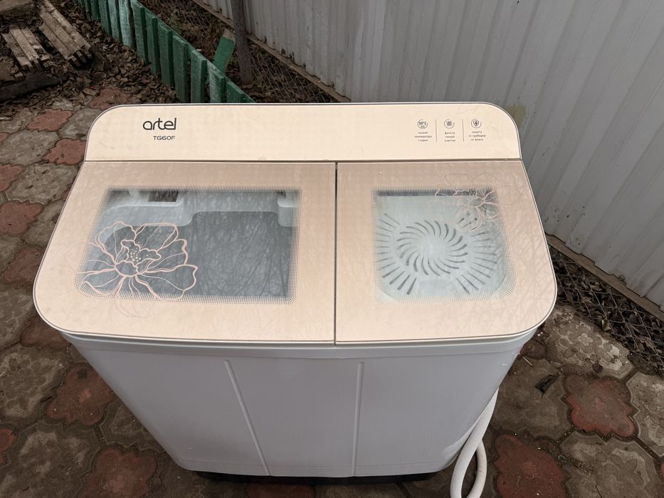 Продам  полуавтомат стиральную машинку Artel  с доставкой