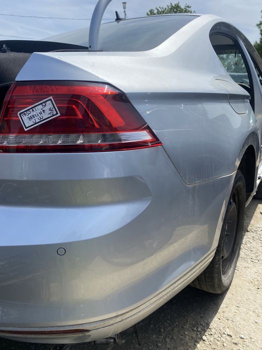 Aripă stânga spate Volkswagen Passat B8 berlină